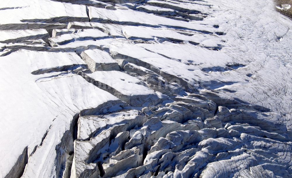 Luftbild Ormont-Dessus - Schneebedeckte Bergkuppe des Les Diablerets bei Ormont-Dessus in Schweiz