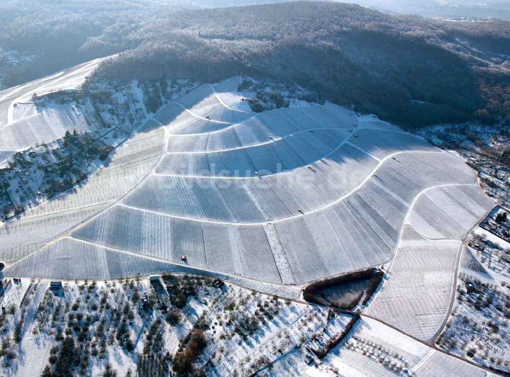 Luftaufnahme Horbach - Schneebedeckte Winterlandschaft von Feldstrukturen bei Horbach im Rems-Murr-Kreis in Baden-Württemberg