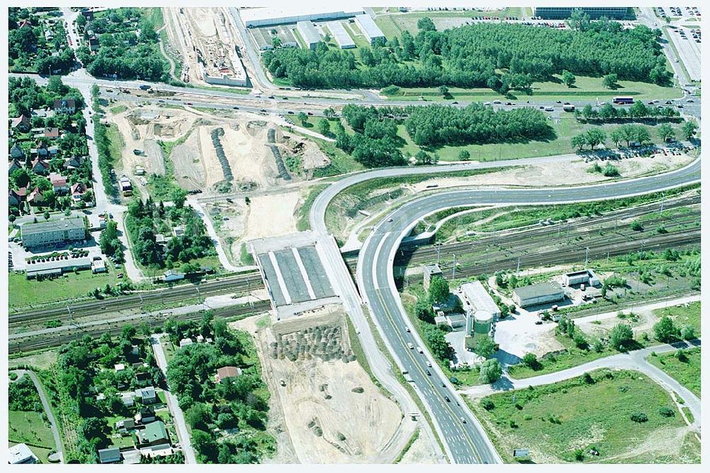 Schönefeld von oben - Schönefeld Autobahnbrücke