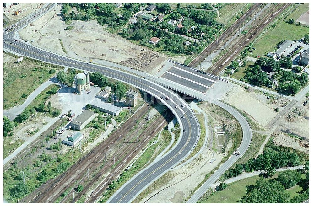 Schönefeld von oben - Schönefeld Autobahnbrücke