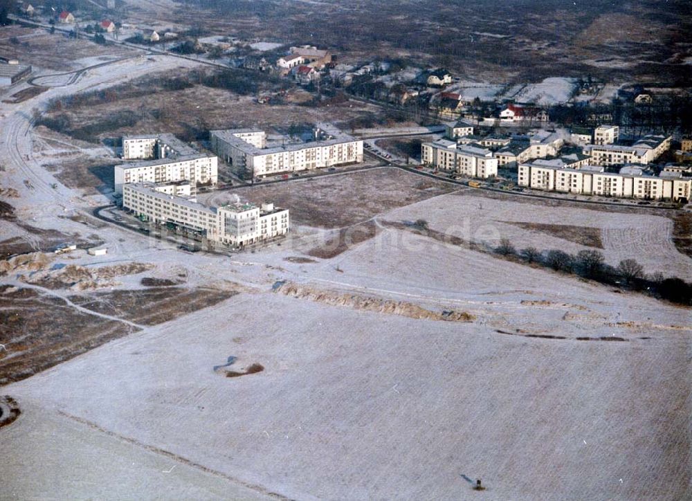 Luftaufnahme Schönefeld - Schönefeld-Brandenburg Gewerbe- und Wohngebiet Roncasa der HVB Projekt GmbH westlich des S- und Fernbahnhofes Schönefeld 08