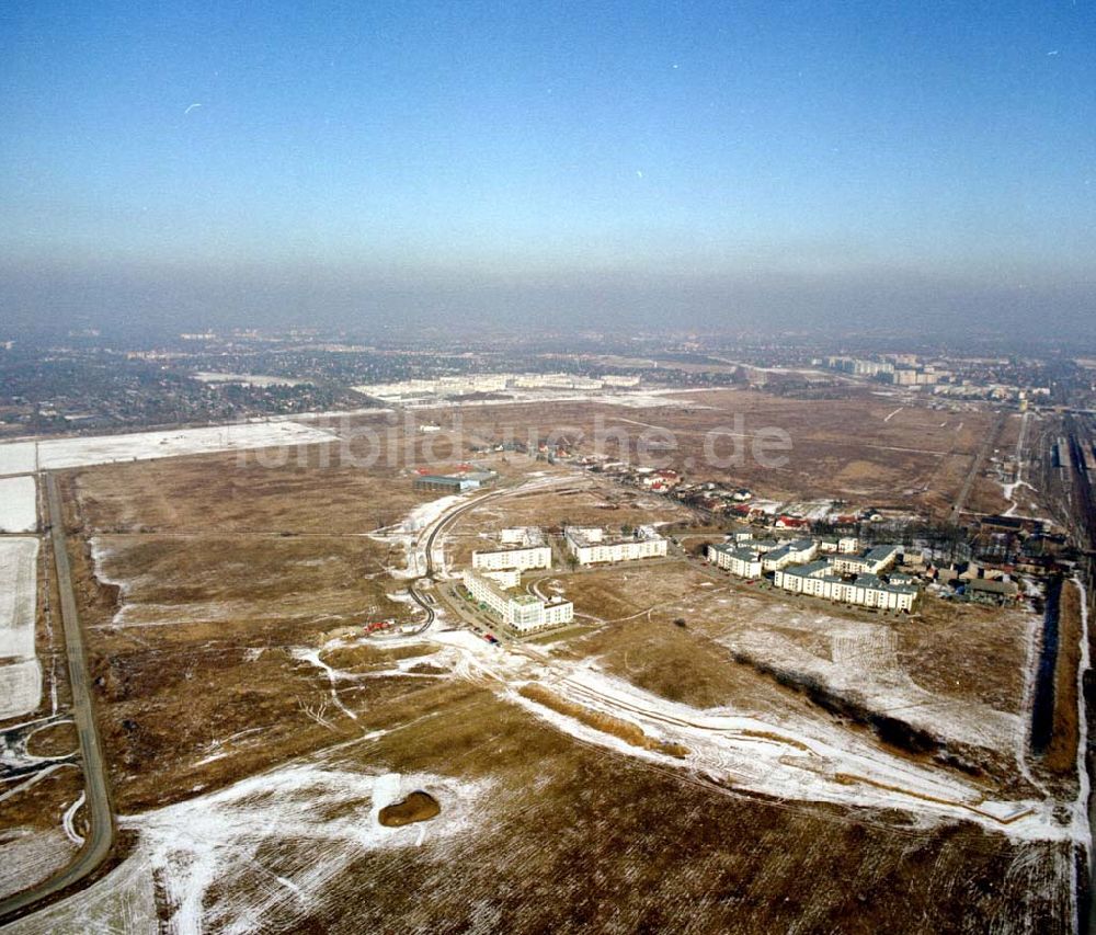 Luftbild Schönefeld / BRB - Schönefeld - Brandenburg Gewerbe- und Wohngebiet Roncasa der HVB Projekt GmbH westlich des S- und Fernbahnhofes Schönefeld