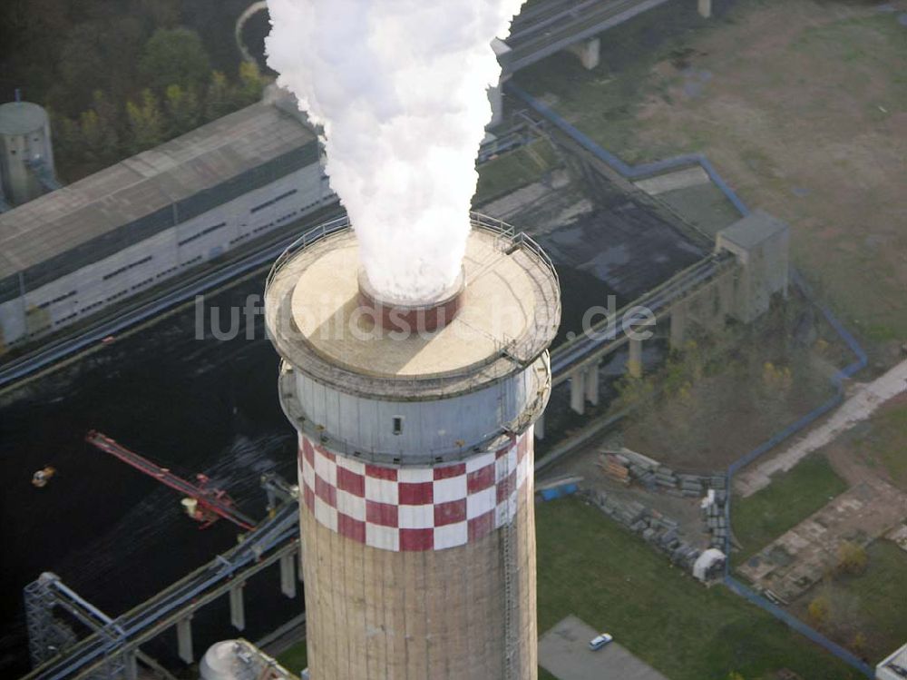 Luftbild Chemnitz - Schornstein am Heizkraftwerk der Stadtwerke Chemnitz AG