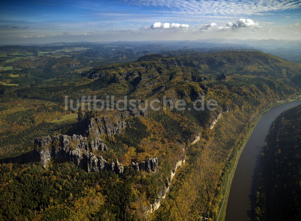 Kirnitzschtal von oben - Schrammsteine im Elbsandsteingebirge im Bundesland Sachsen