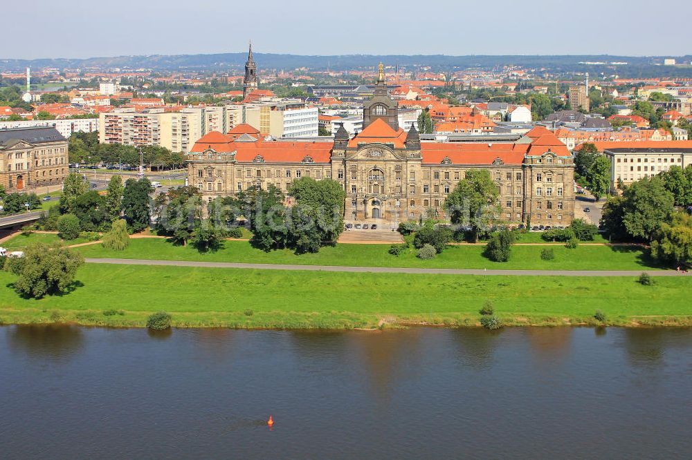 Dresden aus der Vogelperspektive: Sächsische Staatskanzlei in Dresden-Neustadt