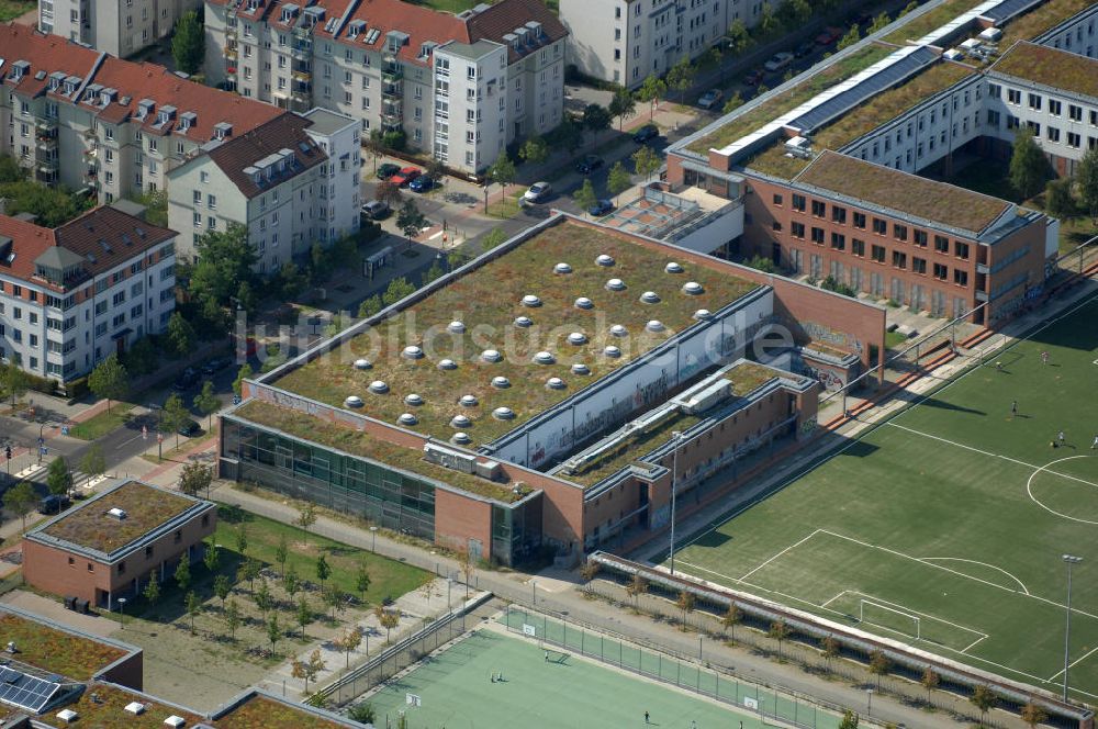 Luftbild Berlin - Schule in Berlin-Karow