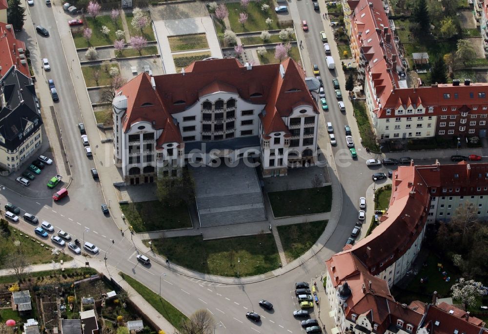 Erfurt von oben - Schule des Gutenberg - Gymnasium Erfurt in Thüringen