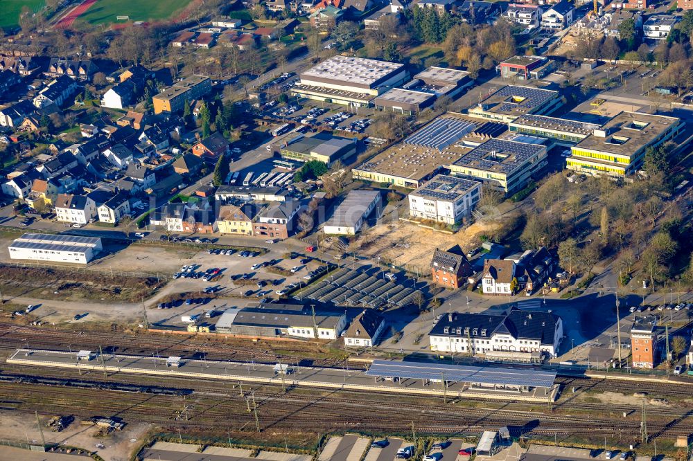 Luftaufnahme Haltern am See - Schulgebaude des Joseph-König-Gymnasium und der Alexander-Lebenstein-Realschule in Haltern am See im Bundesland Nordrhein-Westfalen