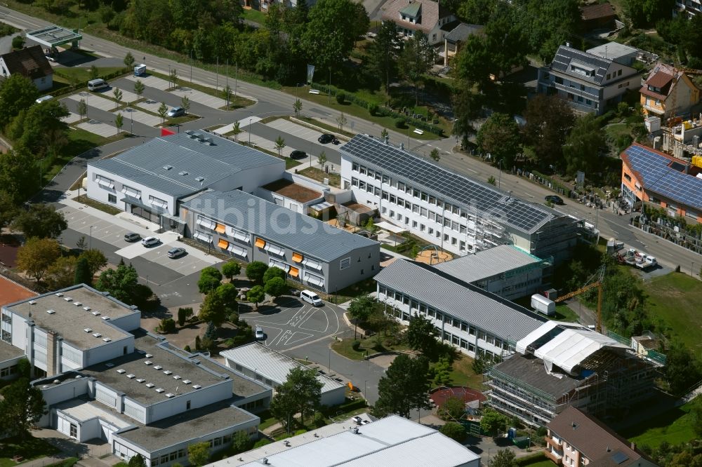 Luftbild Krautheim - Schulgebäude der Andreas-Fröhlich-Schule an der Götzstraße und dem Bildungszentrum Hohenlohe-Franken Grund- und Werkrealschule Krautheim am Gustav-Meyer-Zentrum in Krautheim im Bundesland Baden-Württemberg, Deutschland