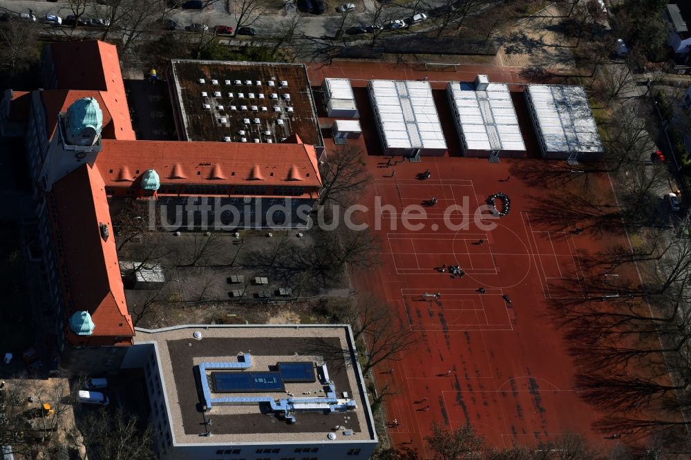 Berlin von oben - Schulgebäude der Arndt-Gymnasium Dahlem an der Königin-Luise-Straße im Ortsteil Dahlem in Berlin