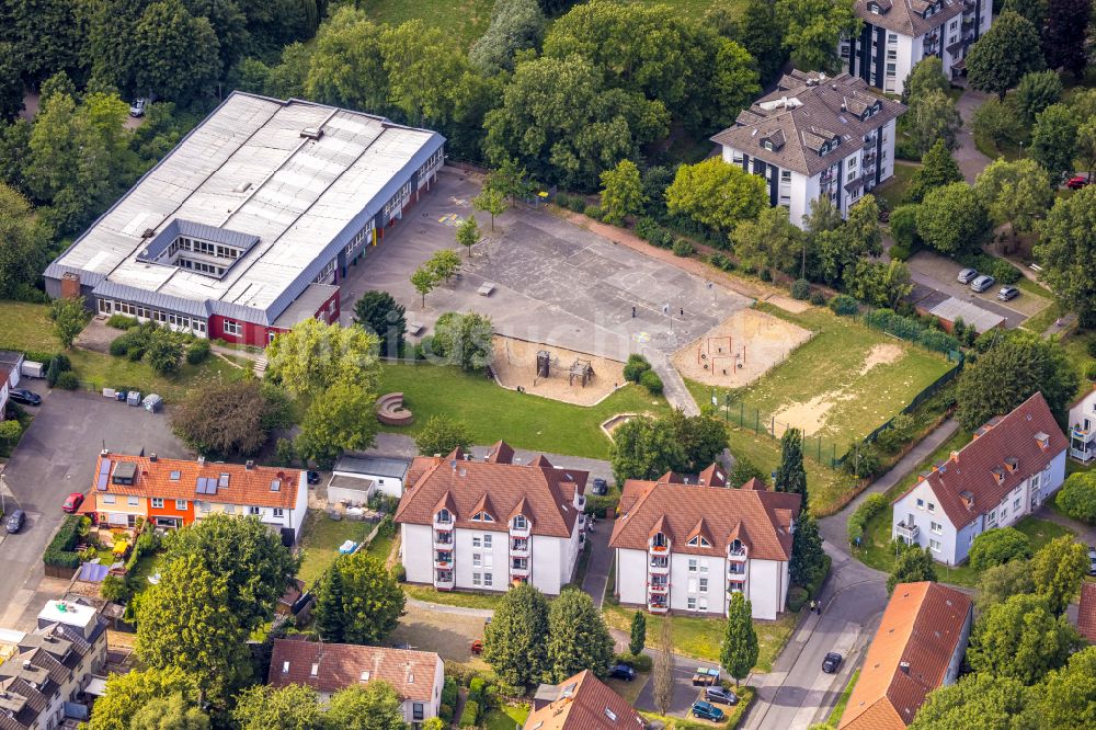 Luftaufnahme Witten - Schulgebäude Baedekerschule in Witten im Bundesland Nordrhein-Westfalen, Deutschland