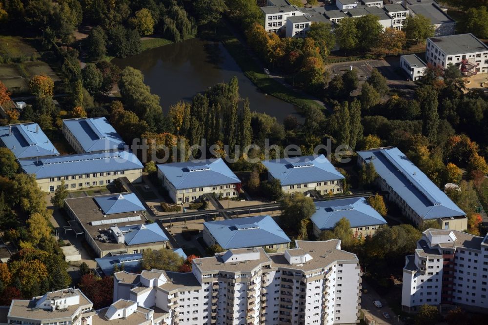 Luftbild Berlin - Schulgebäude der Bettina-von-Arnim-Oberschule in Berlin