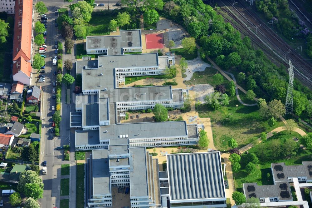 Luftbild Berlin - Schulgebäude der Carl-von-Linné-Schule für Körperbehinderte in Berlin