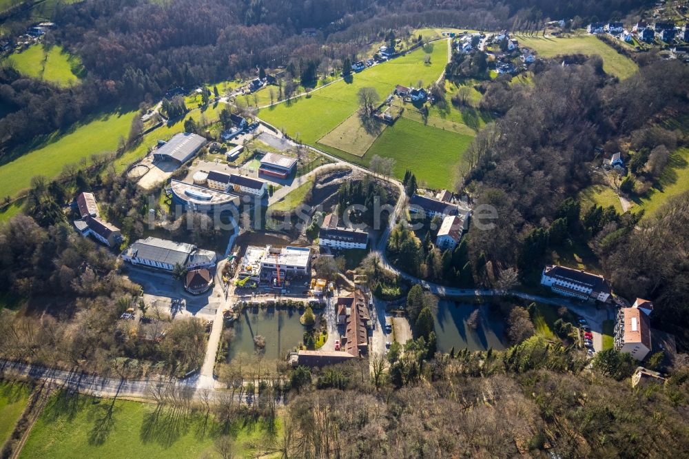 Velbert von oben - Schulgebäude der Christliche Gesamtschule Bleibergquelle an der Bleibergstraße in Velbert im Bundesland Nordrhein-Westfalen, Deutschland