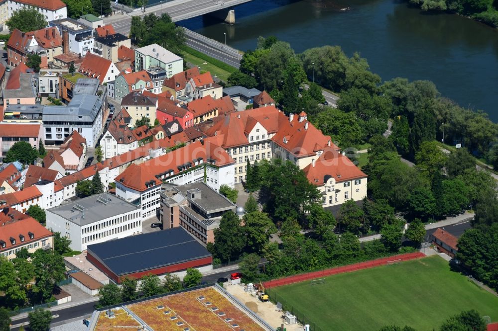 Luftaufnahme Ingolstadt - Schulgebäude des Christoph-Scheiner-Gymnasium (CSG) in Ingolstadt im Bundesland Bayern, Deutschland