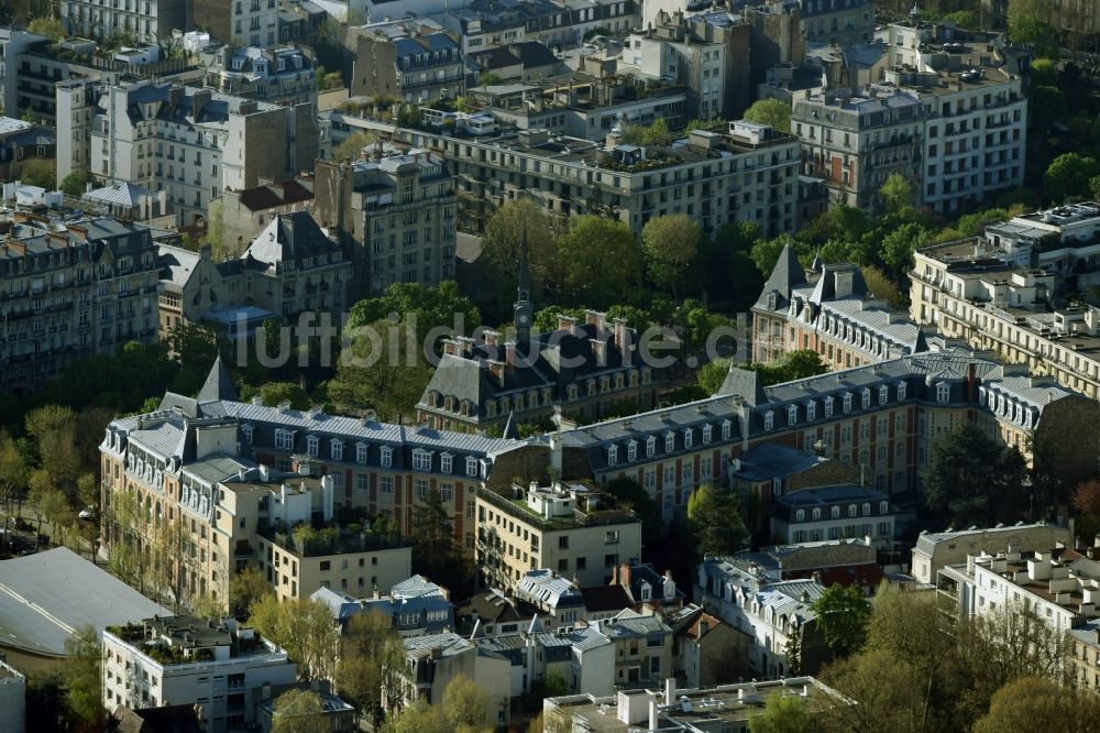 Neuilly-sur-Seine aus der Vogelperspektive: Schulgebäude der City School Pasteur in Neuilly-sur-Seine in Ile-de-France, Frankreich