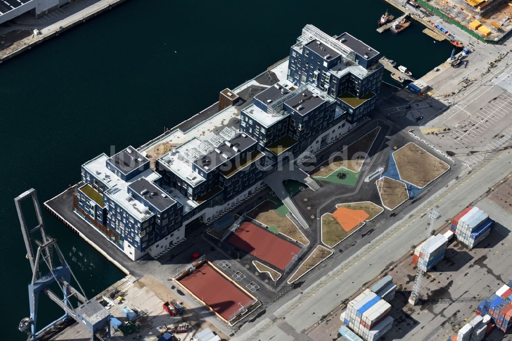 Kopenhagen von oben - Schulgebäude der Copenhagen International School Levantkaj am Nordhavn in Kopenhagen in Dänemark