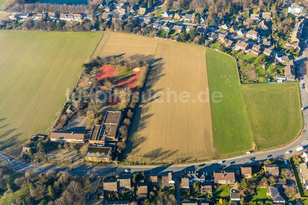 Duisburg aus der Vogelperspektive: Schulgebäude der Dahlingschule Duisburg an der Dahlingstraße im Ortsteil Friemersheim in Duisburg im Bundesland Nordrhein-Westfalen, Deutschland