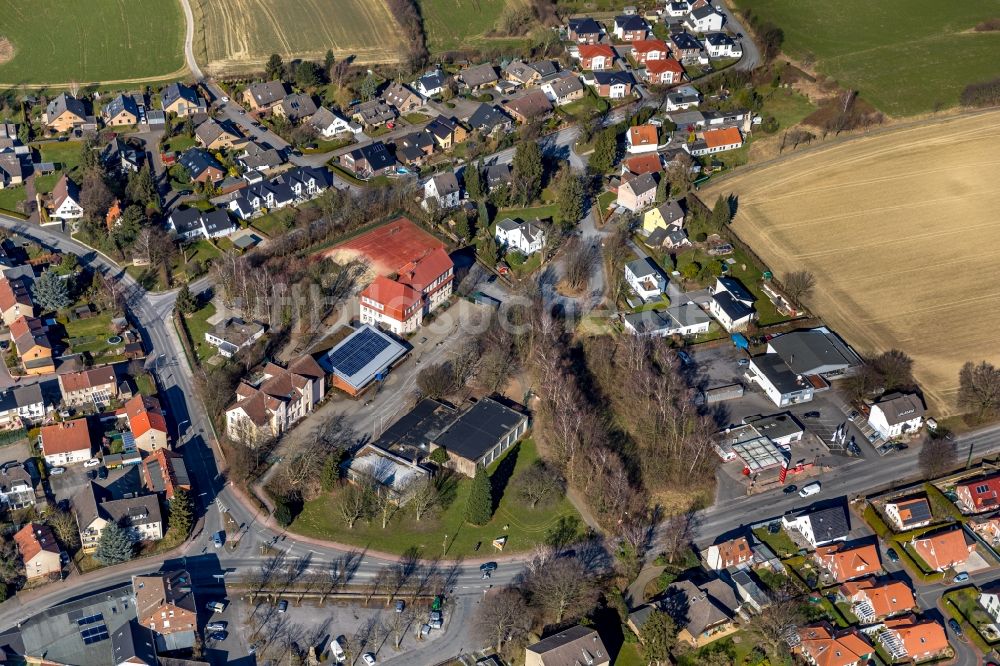 Luftbild Bönen - Schulgebäude der der Hellwegschule in Bönen im Bundesland Nordrhein-Westfalen, Deutschland