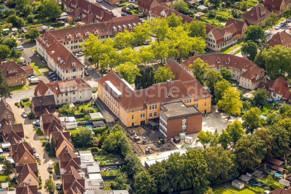 Ahlen aus der Vogelperspektive: Schulgebäude Diesterwegschule in Ahlen im Bundesland Nordrhein-Westfalen, Deutschland