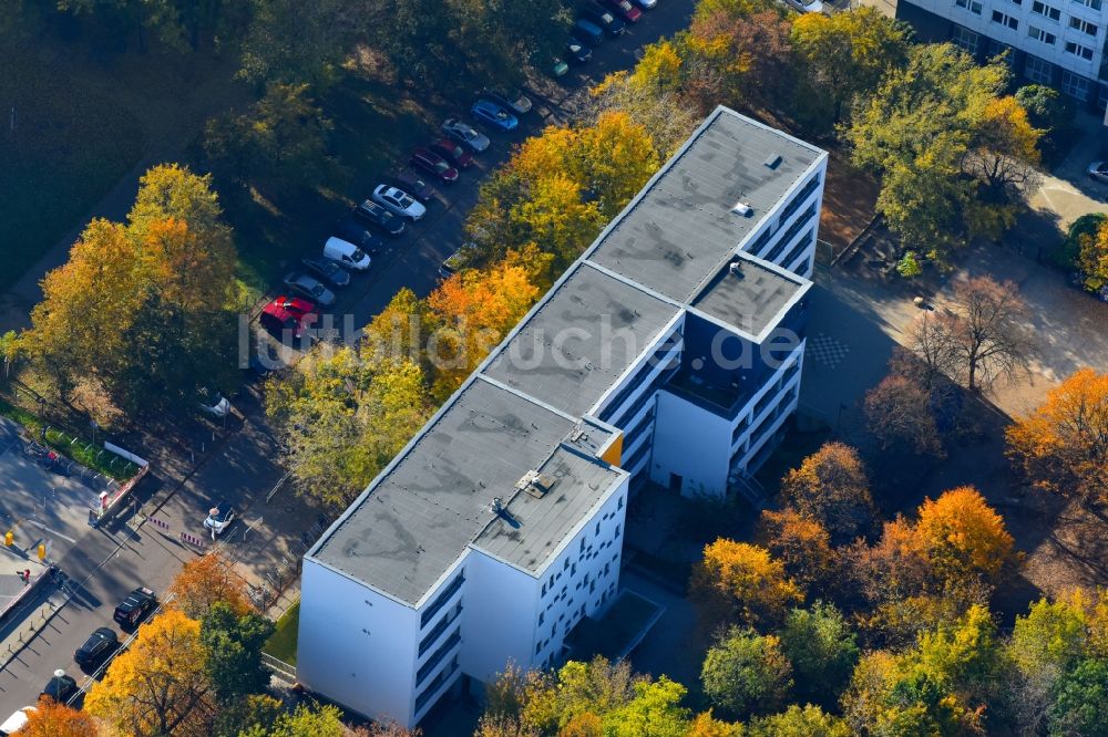 Luftaufnahme Berlin - Schulgebäude der Evangelische Schule Berlin-Mitte in Berlin, Deutschland