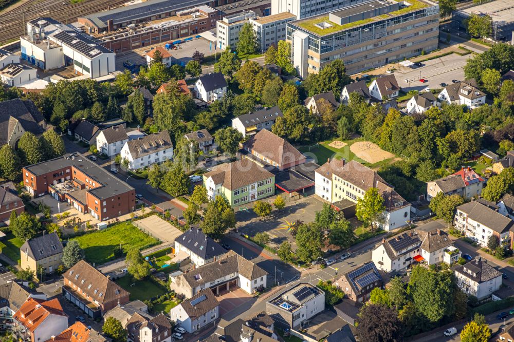 Luftaufnahme Beckum - Schulgebäude der Friedrich-von-Bodelschwingh-Schule in Beckum im Bundesland Nordrhein-Westfalen, Deutschland