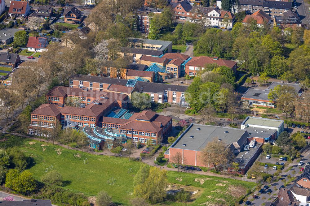 Hamm von oben - Schulgebäude der Gebrüder-Grimm-Schule in Hamm im Bundesland Nordrhein-Westfalen