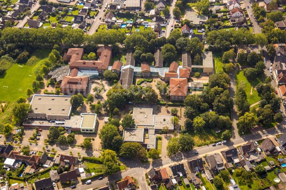 Luftaufnahme Hamm - Schulgebäude der Gebrüder-Grimm-Schule in Hamm im Bundesland Nordrhein-Westfalen