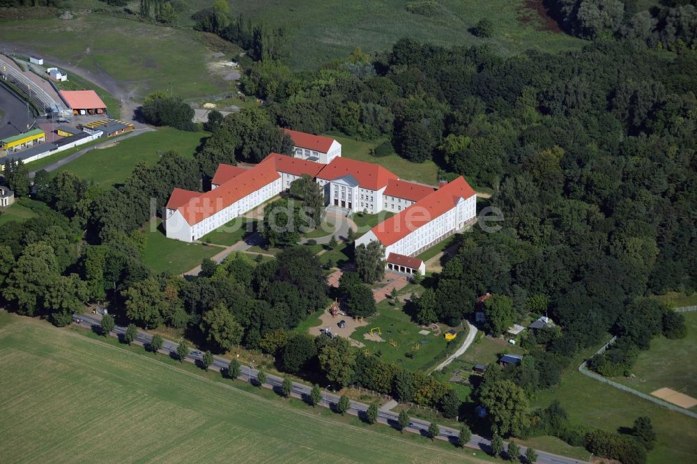 Luftaufnahme Güstrow - Schulgebäude der Gehörlosenschule in Güstrow im Bundesland Mecklenburg-Vorpommern