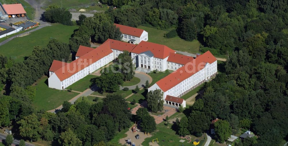 Güstrow von oben - Schulgebäude der Gehörlosenschule in Güstrow im Bundesland Mecklenburg-Vorpommern