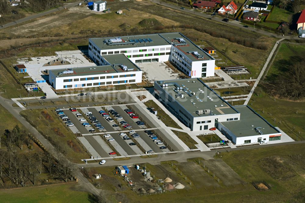 Zossen von oben - Schulgebäude Geschwister-Scholl-Schule in Zossen im Bundesland Brandenburg, Deutschland