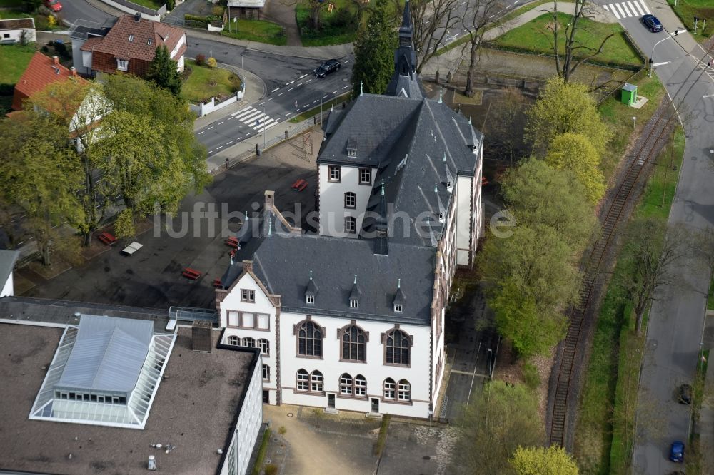 Luftaufnahme Einbeck - Schulgebäude der Goetheschule an der Schützenstraße in Einbeck im Bundesland Niedersachsen