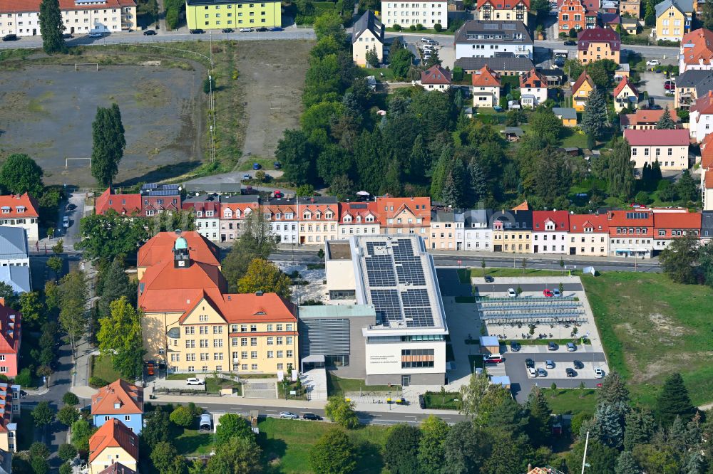 Kamenz aus der Vogelperspektive: Schulgebäude Gotthold-Ephraim-Lessing-Gymnasium in Kamenz im Bundesland Sachsen, Deutschland