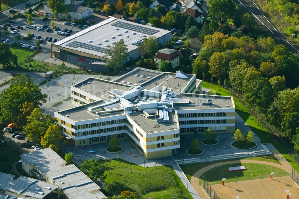 Luftaufnahme Teltow - Schulgebäude Grace-Hopper- Gesamtschule in Teltow im Bundesland Brandenburg, Deutschland