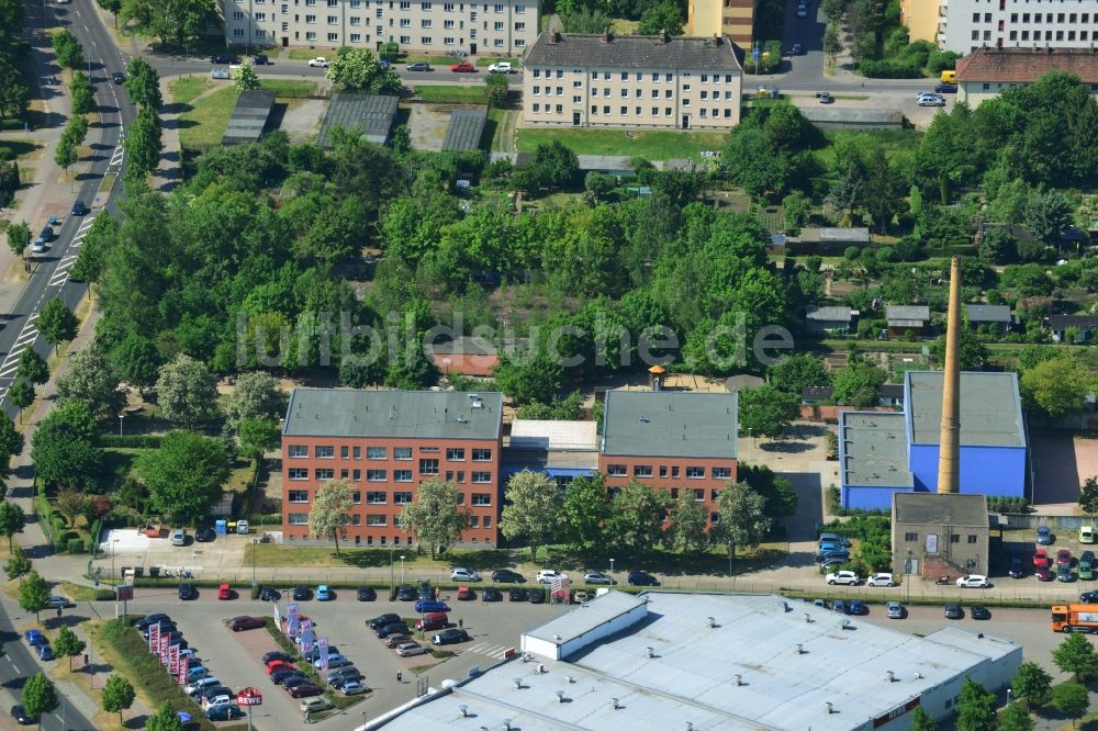 Magdeburg von oben - Schulgebäude der Grundschule Am Brückfeld in Magdeburg im Bundesland Sachsen-Anhalt