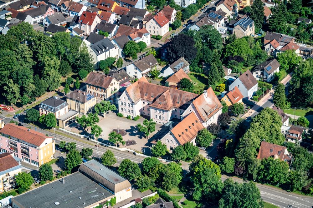 Luftbild Herbolzheim - Schulgebäude der Grundschule in Herbolzheim im Bundesland Baden-Württemberg, Deutschland