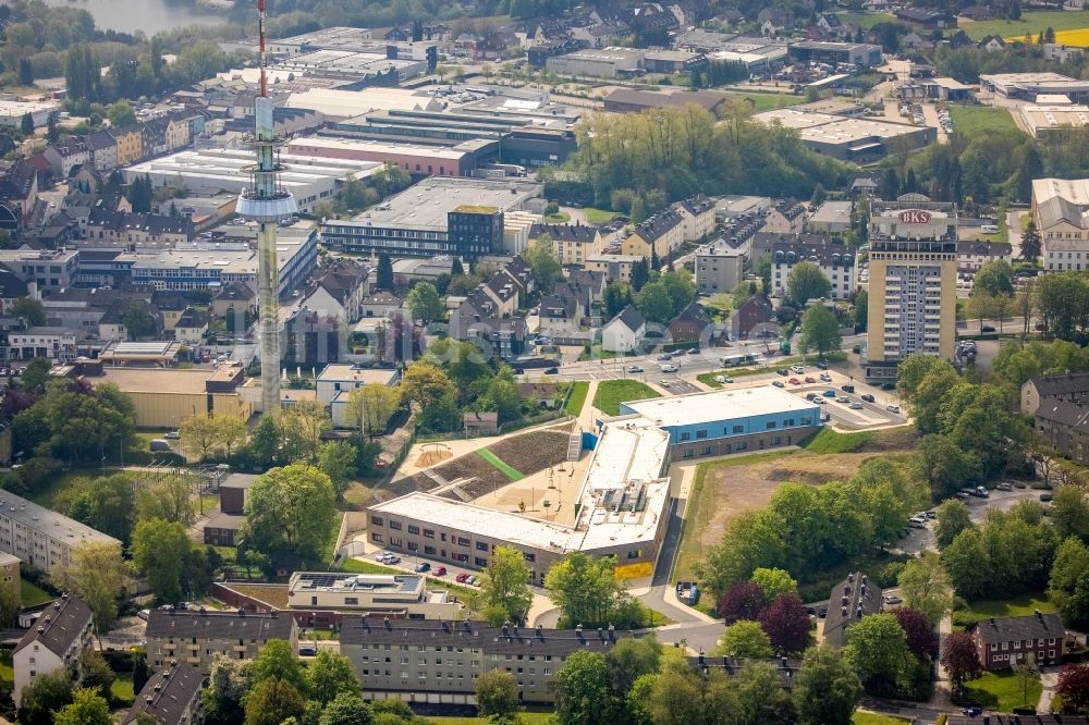 Velbert aus der Vogelperspektive: Schulgebäude Grundschule Kastanienallee in Velbert im Bundesland Nordrhein-Westfalen, Deutschland