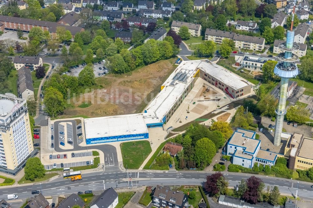 Velbert von oben - Schulgebäude Grundschule Kastanienallee in Velbert im Bundesland Nordrhein-Westfalen, Deutschland