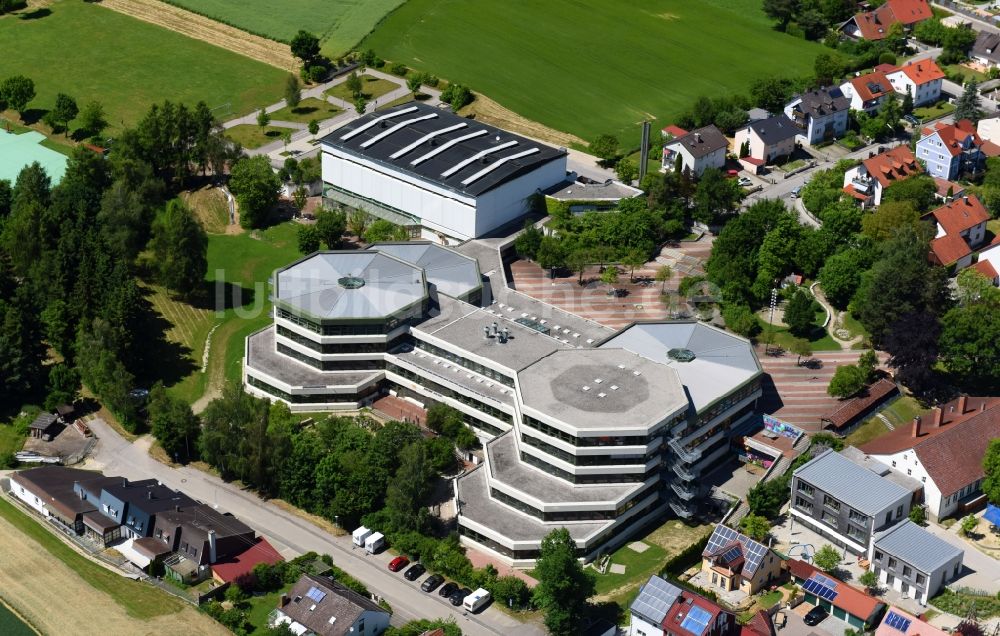 Markt Indersdorf aus der Vogelperspektive: Schulgebäude der Grundschule Markt Indersdorf und der Mittelschule Markt Indersdorf in Markt Indersdorf im Bundesland Bayern, Deutschland