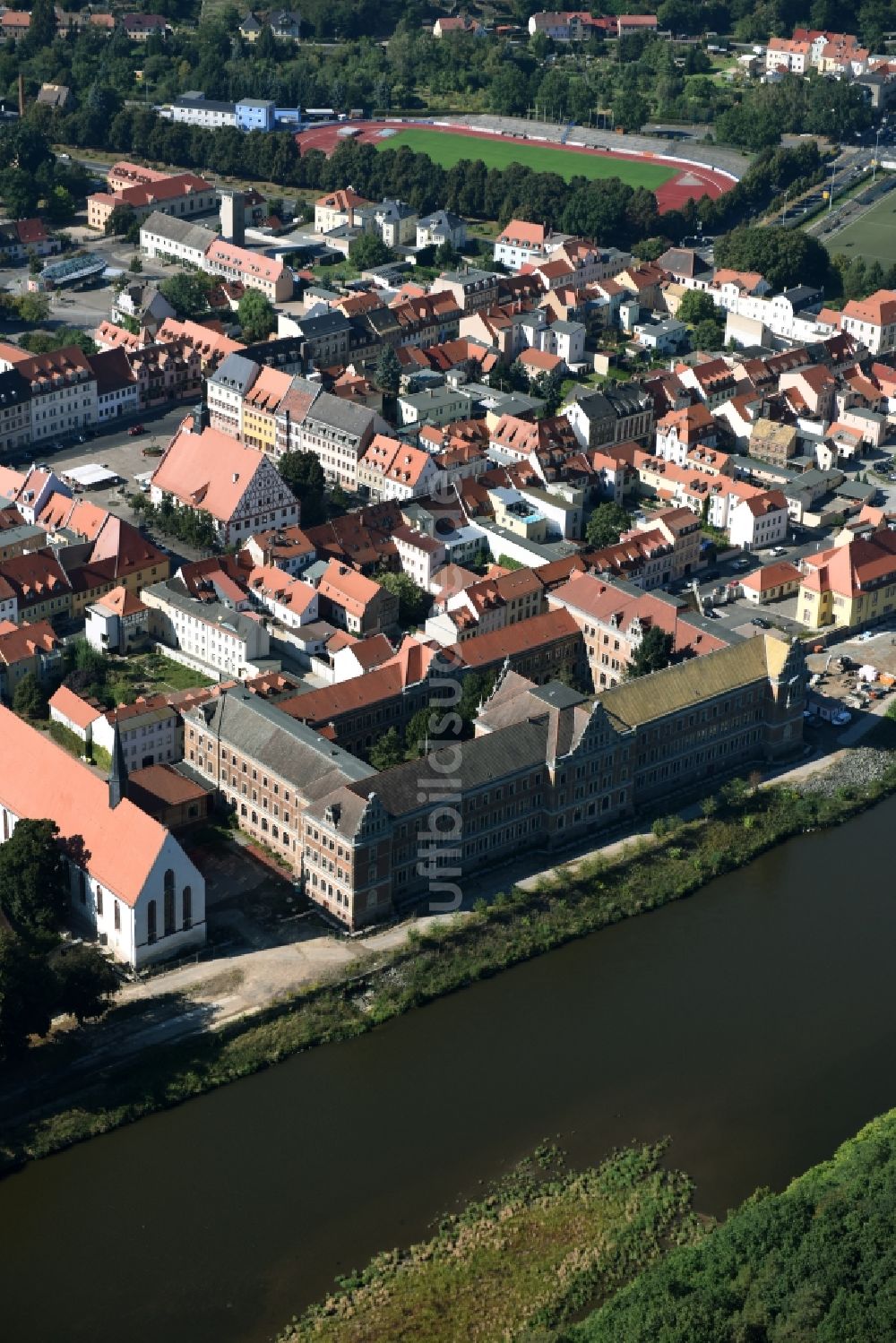 Grimma von oben - Schulgebäude des Gymnasium St. Augustin an der Klosterstraße in Grimma im Bundesland Sachsen