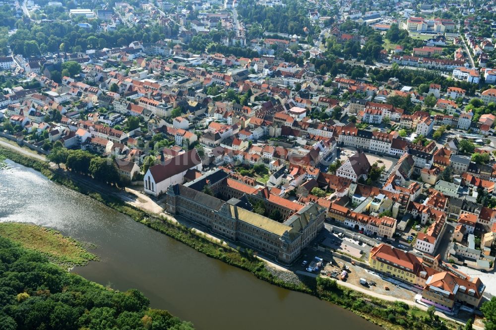 Luftaufnahme Grimma - Schulgebäude des Gymnasium St. Augustin an der Klosterstraße in Grimma im Bundesland Sachsen