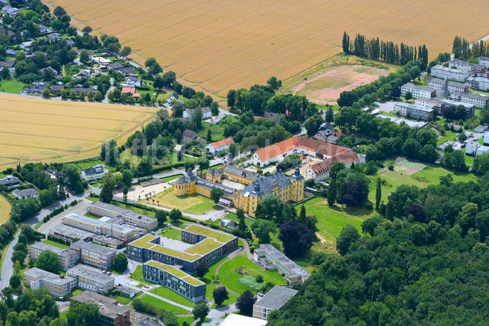 Luftaufnahme Eringerfeld - Schulgebäude des Gymnasium in Eringerfeld im Bundesland Nordrhein-Westfalen, Deutschland