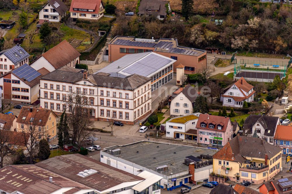 Luftaufnahme Ettenheim - Schulgebäude des Gymnasium in Ettenheim im Bundesland Baden-Württemberg, Deutschland