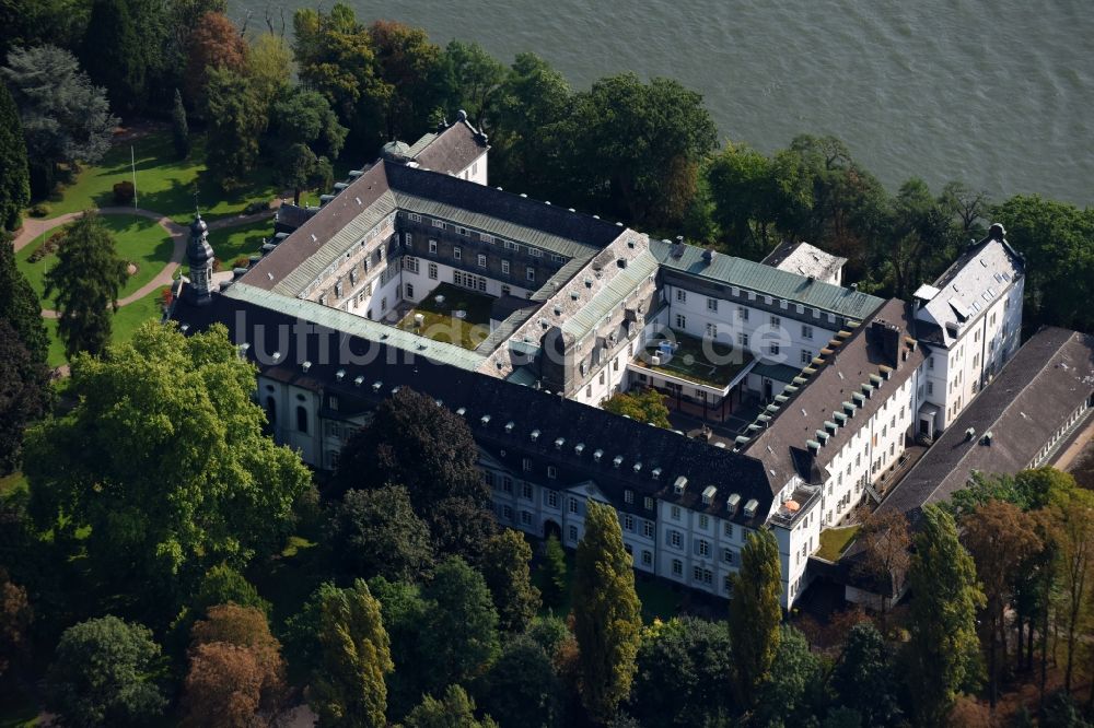 Remagen aus der Vogelperspektive: Schulgebäude des Gymnasium Franziskus-Gymnasium auf der Insel Nonnenwerth im Ortsteil Rolandswerth in Remagen im Bundesland Rheinland-Pfalz, Deutschland