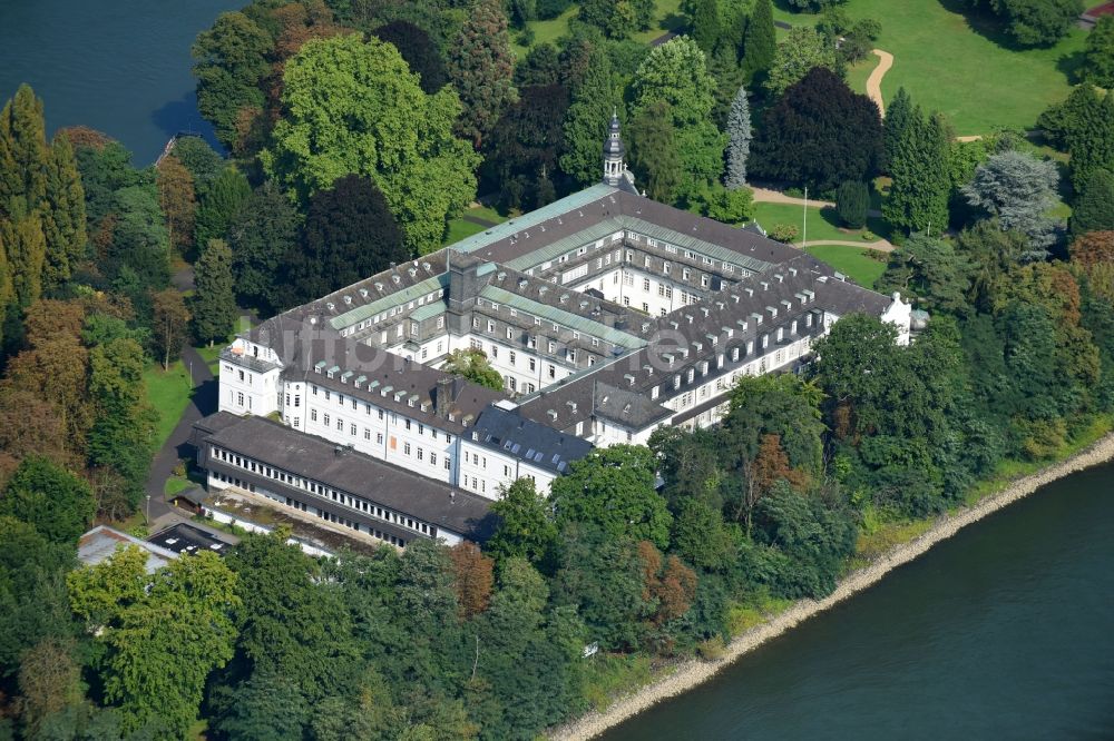 Remagen von oben - Schulgebäude des Gymnasium Franziskus-Gymnasium auf der Insel Nonnenwerth im Ortsteil Rolandswerth in Remagen im Bundesland Rheinland-Pfalz, Deutschland