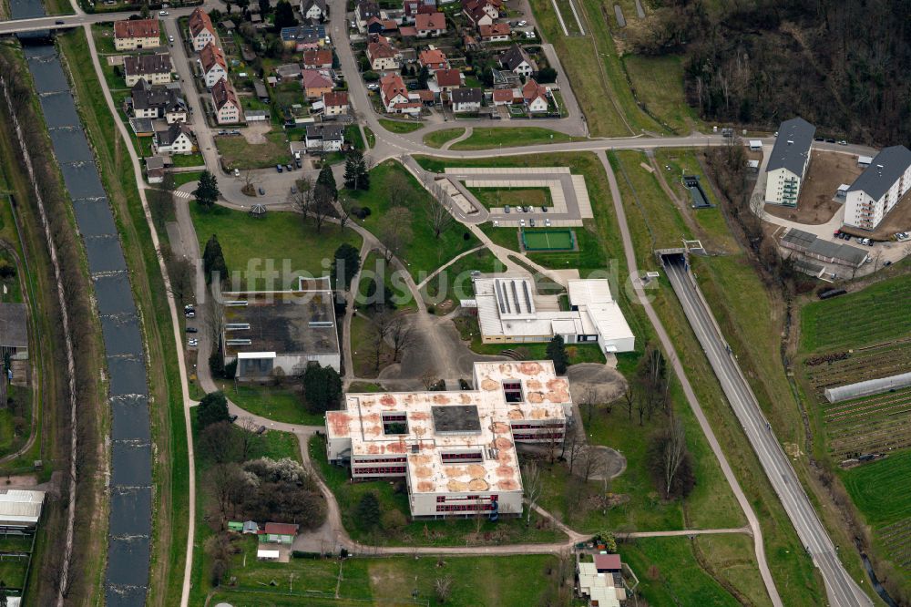 Oberkirch von oben - Schulgebäude des Gymnasium Hans-Furler-Gymnasium in Oberkirch im Bundesland Baden-Württemberg, Deutschland