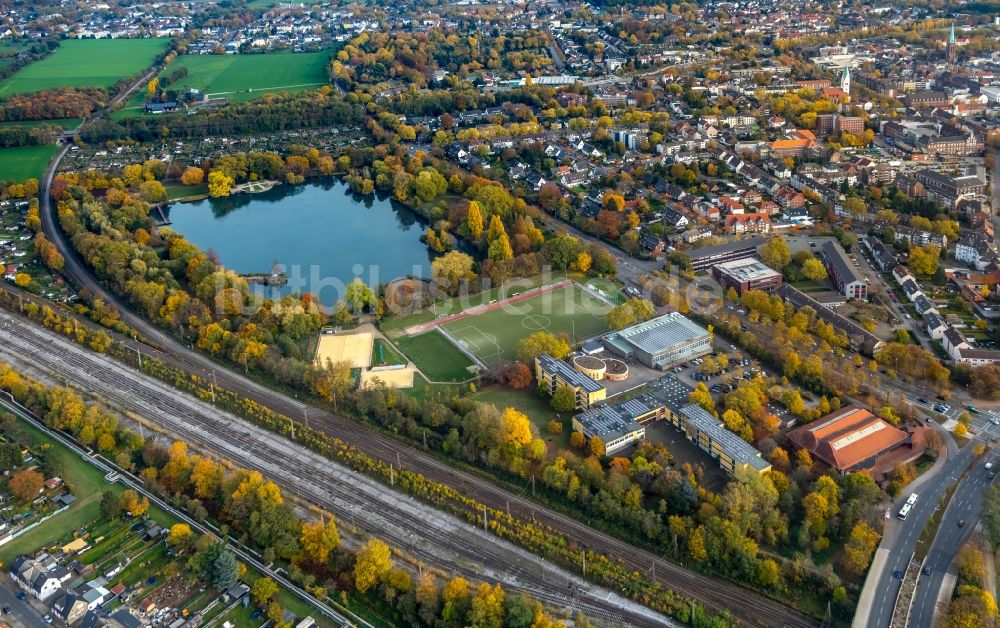 Gladbeck aus der Vogelperspektive: Schulgebäude des Gymnasium Heisenberg in Gladbeck im Bundesland Nordrhein-Westfalen, Deutschland