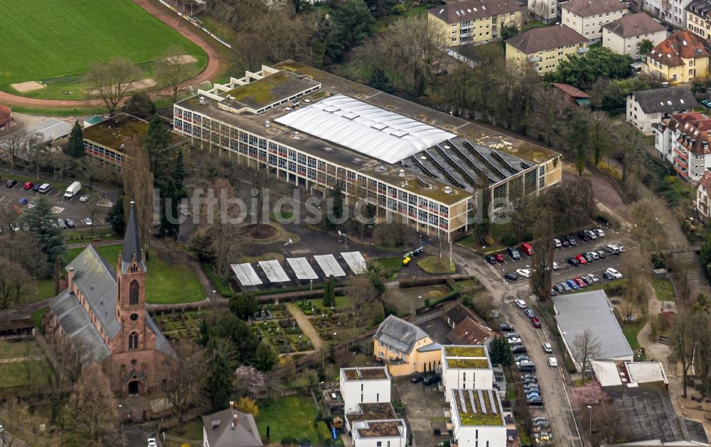 Lahr/Schwarzwald aus der Vogelperspektive: Schulgebäude des Gymnasium Max Plank in Lahr/Schwarzwald im Bundesland Baden-Württemberg, Deutschland