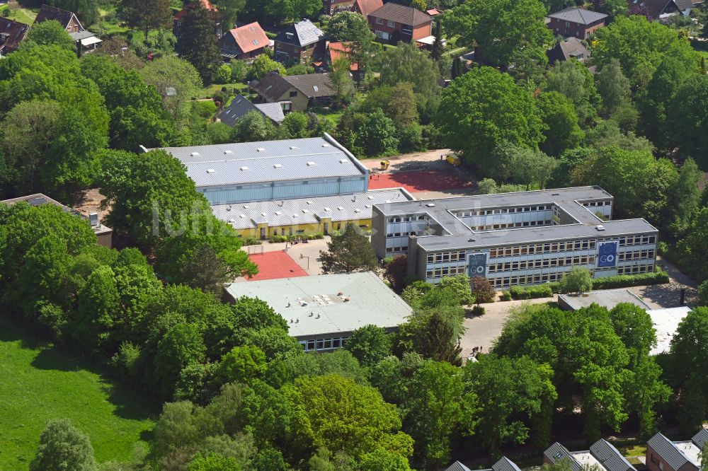 Luftaufnahme Hamburg - Schulgebäude des Gymnasium im Ortsteil Ohlstedt in Hamburg, Deutschland