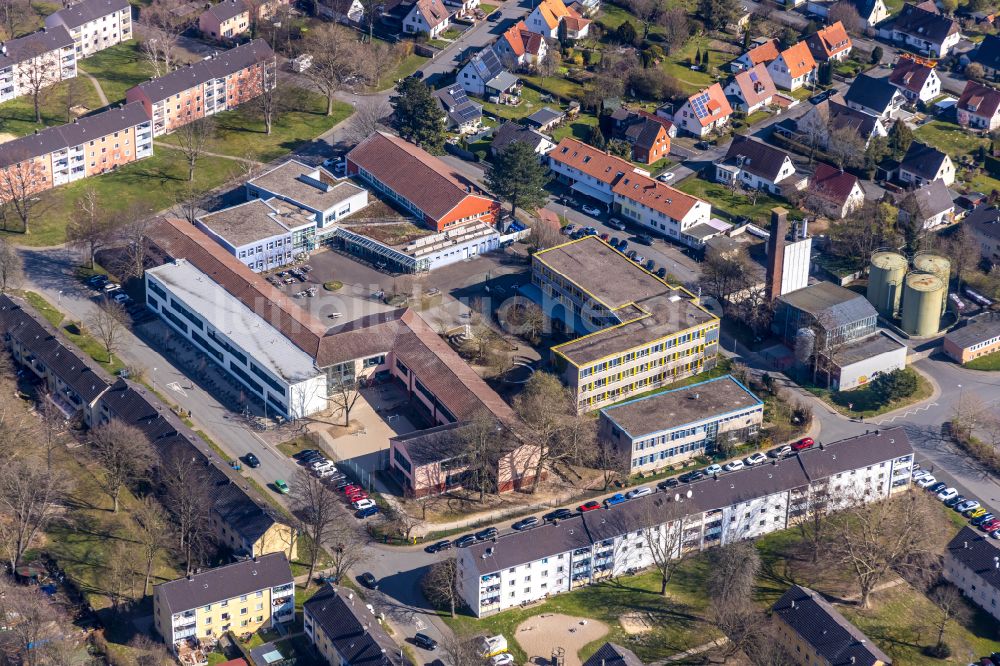 Luftbild Soest - Schulgebäude Hannah-Arendt Gesamtschule in Soest im Bundesland Nordrhein-Westfalen, Deutschland